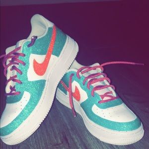 Custom AF1’s 💓